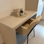 Karla * 斯里马